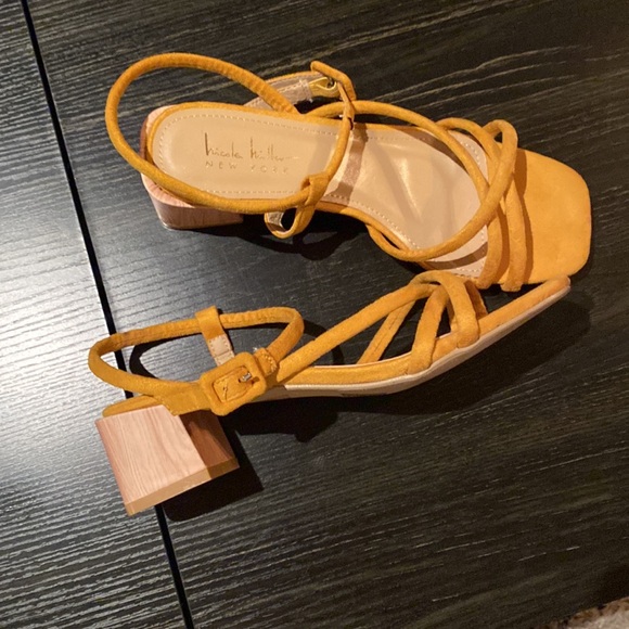 Nicole Miller Shoes - Nicole Miller New York size 8 Yoster chunky heels. Beautiful fall mustard color!